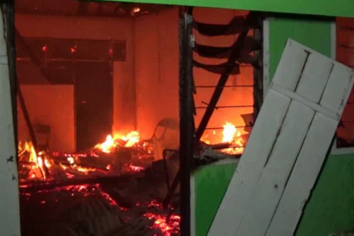 Ponpes Terbesar di Polewali Mandar Terbakar Saat Santri Shalat Magrib, Kerugian Miliaran Rupiah
