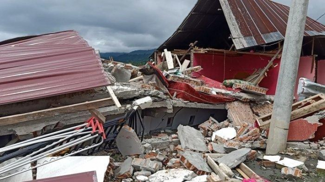 Agar Dapat Mi Instan, Korban Gempa Harus Bawa KK, Padahal Tertimbun Reruntuhan Rumah