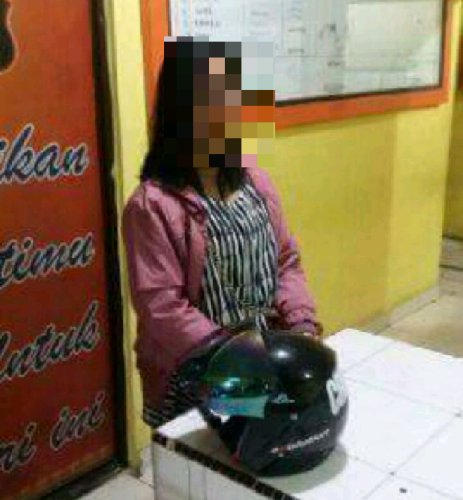 Modus Tes <i>Charger</i>, IRT di Pekanbaru Larikan <i>Handphone</i> Mahasiswi