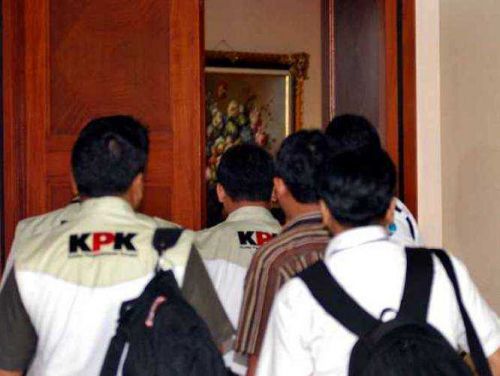 Terkait Kasus PON Riau, KPK Geledah Ruang Ketua Fraksi Golkar di DPR