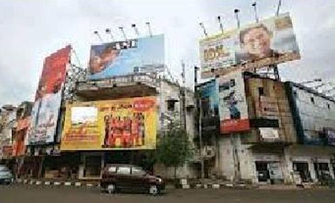 Ancam Warga Kota, Pemko Pekanbaru Mulai Batasi Reklame di Jalan Utama