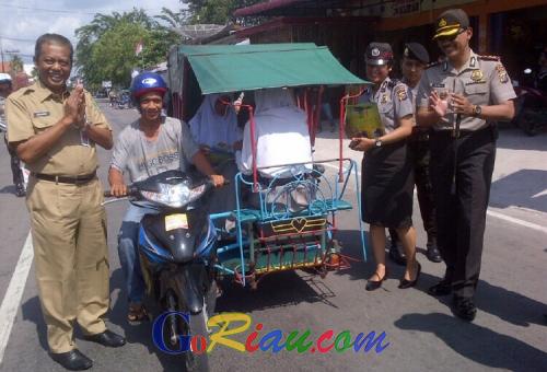 Kampanyekan Perang Melawan Narkoba, Unsur Forkopimda Meranti Turun ke Jalan