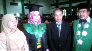 GoRiau Luar Biasa, Gadis Ini Raih Sarjana Kedokteran di Usia 17 Tahun