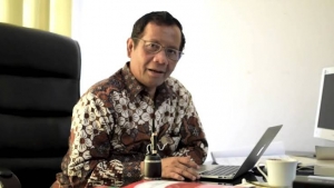GoRiau Unggah Foto Para Politisi Koruptor, Mahfud MD Tuliskan Diarak di Depan Umum, Lalu Digelandang, Dijadikan Tontonan