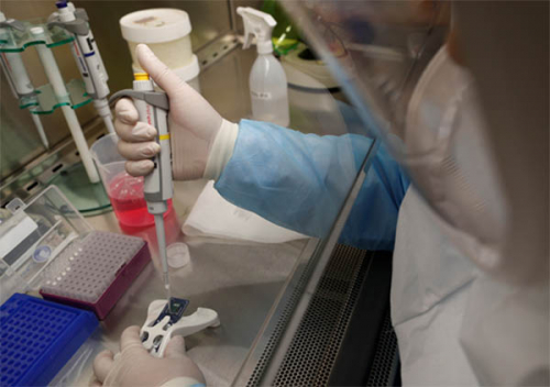 Senin, Laboratorioum Biomolekuler untuk Uji Swab Pasien Covid-19 di Riau Beroperasi