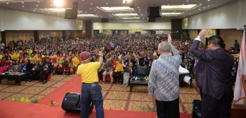 Ribuan Anggota Parna Dukung Paslon 4, Andi Rachman: Jaga Kerukunan Umat Beragama dan Persatuan dan Kesatuan