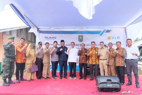 Asisten III Setdakab Inhil Ajak Masyarakat Bantu PLN Tuntaskan Penerangan