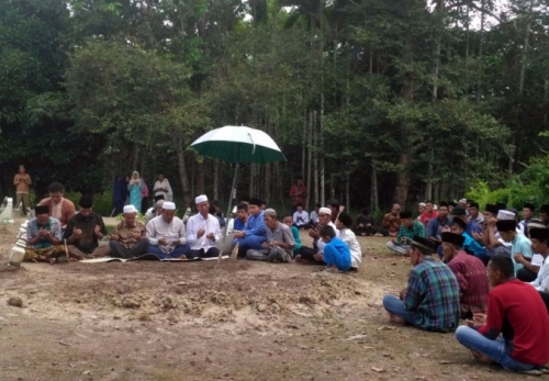 Jenazah Pelaku Penyerangan Mapolda Riau, Pak Ngah Dimakamkan di Pasiran, Bengkalis