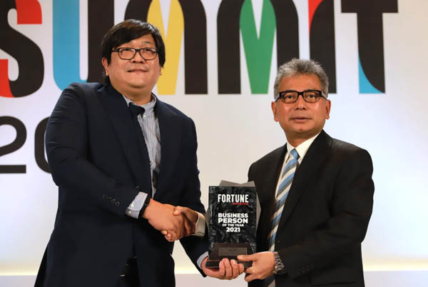 Sukses Lakukan Transformasi, Direktur Utama BRI Sunarso Dinobatkan sebagai Business Person of the Year