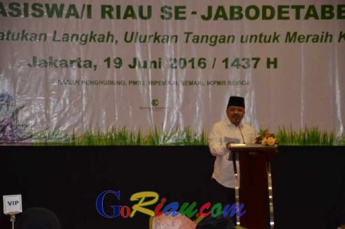 Buka Bersama Gubernur Andi Rachman, Doni Aprialdi Singgung Cawagub Harus Asli Riau