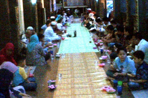 Indahnya Berbuka Sambil Merajut Silaturahim di Masjid Agung Ar Rahman Pekanbaru