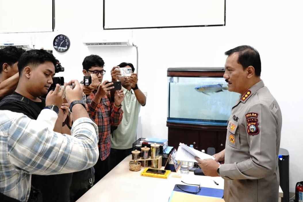 Jurnalis Senior Bela Kabid Humas Polda Riau: Tegakkan Perkap Polri, Seharusnya Diapresiasi Bukan Diganti
