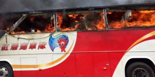 NGERINYA, 26 Orang Tewas Terpanggang Dalam Insiden Kebakaran Sebuah Bus Wisata