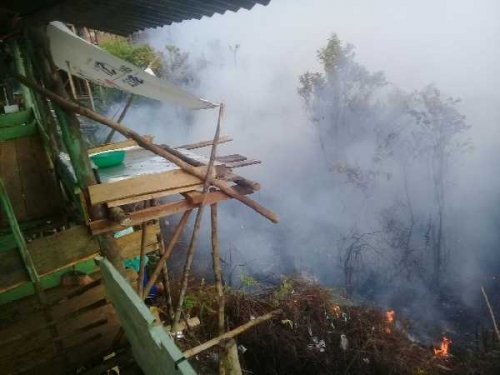 Ulu Kasok Raja Ampat Riau Membara, Tiupan Angin dan Terjalnya Medan Sulitkan Pemadaman Api