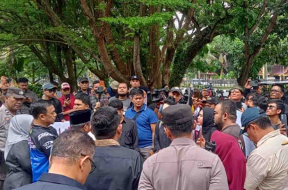 GoRiau Anak Meninggal Diduga Dibully, Massa Desak DPRD Riau Bertindak Tegas