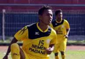 GoRiau Bantai Sriwijaya FC 4-0, Semen Padang Juara LSI-21