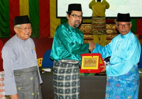 Dato Dato Adat Negeri Sembilan Silaturahmi ke LAM Riau