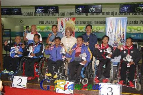 Riau Sabet 3 Medali Emas dan 1 Perunggu di Cabor Taping Bowling
