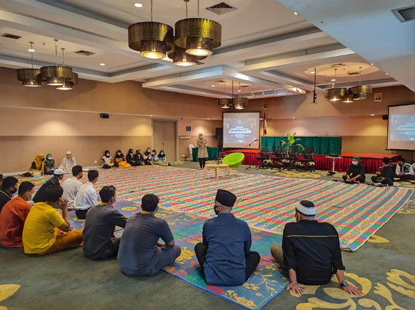 Peringati Maulid Nabi Muhammad SAW, Pesonna Hotel Pekanbaru Gelar Pengajian dan Doa Bersama