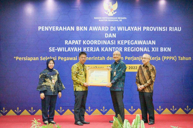 Rohil Raih BKN Award Kategori Perencanaan Kebutuhan dan Mutasi Pegawai