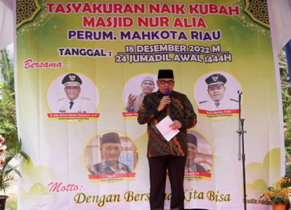 GoRiau Hadiri Tasyakuran Naik Kubah Masjid Alia, Wagubri Beri Bantuan