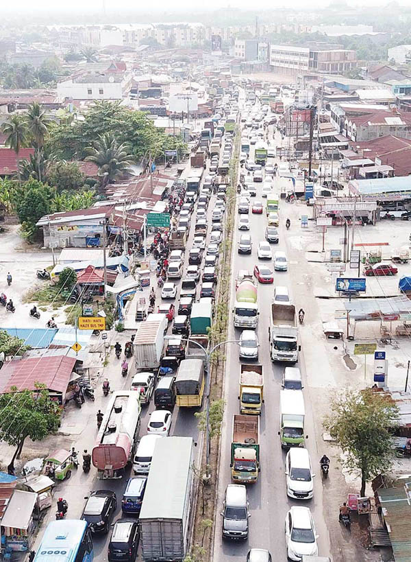 Atasi Kemacetan di Jalan HR Soebrantas Panam, Dishub Harus Larang Truk ODOL Lewat dan Rajin Lakukan Rekayasa Lalulintas