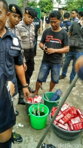 GoRiau Sisir Kalijodo, Petugas Temukan 400 Anak Panah dan 2 Ember Kondom