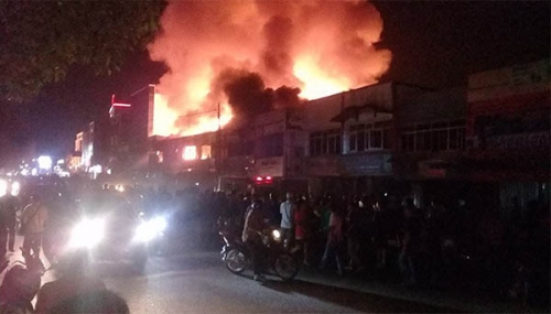 10 Ruko Terbakar di Jalan Sudirman Dumai