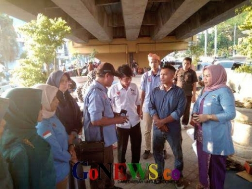 Warga Koto Aman yang Tinggal di Kolong Fly Over Pekanbaru akan Dimobilisasi Pulang Kampung
