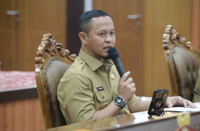 Wali Kota Pekanbaru Pangkas Anggaran Perjalanan Dinas untuk Efisiensi