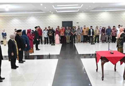 GoRiau Rektor Universitas Riau Lantik Pejabat Baru, Dorong Kolaborasi dan Inovasi