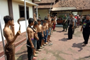 GoRiau Konvoi Bawa Clurit dan Golok, 15 Murid SD Diamankan Warga dan Diserahkan ke Polisi