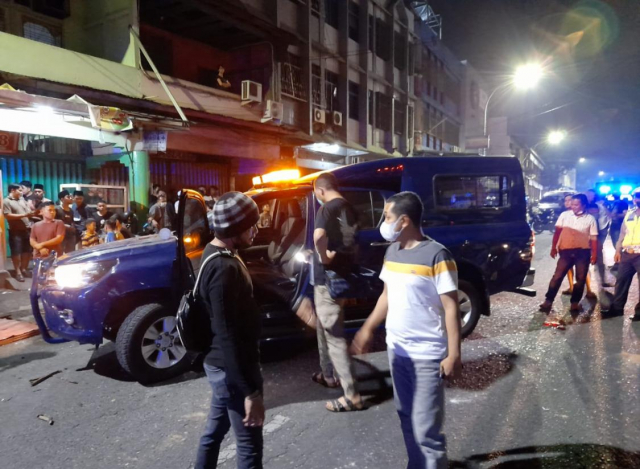 Mobil K-9 Bea Cukai Diserang OTK di Jalan Juanda Pekanbaru, Satu Orang Dilarikan ke Rumah Sakit