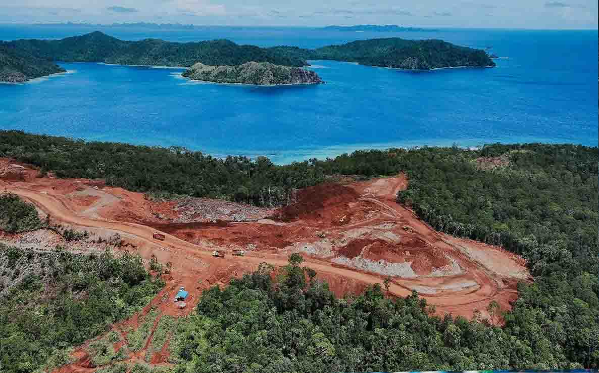 Raja Ampat dan Tambang Nikel: Akankah Alam atau Uang yang Menang?