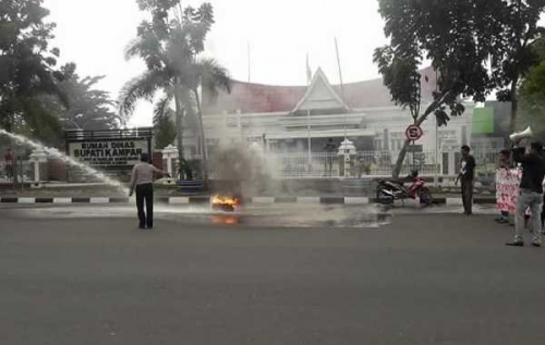 BEM se-Riau Ancam Datangkan Massa Lebih Ramai Jika Bupati Kampar tak Copot Kasatpol PP
