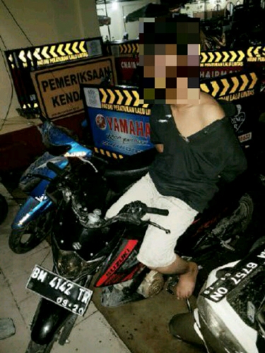 Sukses Jambret istri Polisi dan Istri TNI, Remaja di Pekanbaru Ini Ditangkap saat Jual Handphone Korbannya