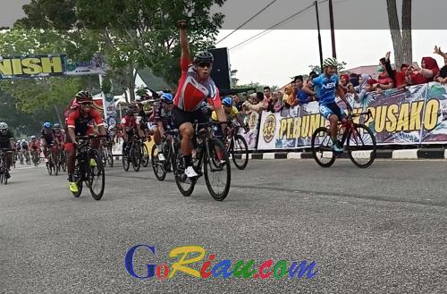 Etape II Tour de Siak 2019, Reno Yudha Rider Indonesia Berhasil Geser Tim Malaysia dari Urutan Pertama