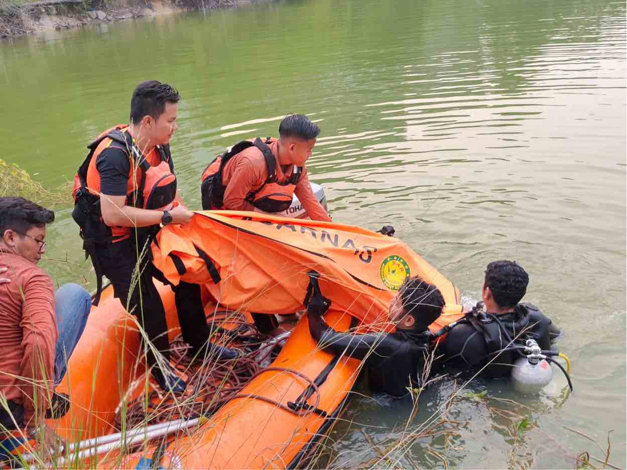 Tragedi di Kolam Bekas Galian Green City Pekanbaru, Pemuda Ditemukan Meninggal