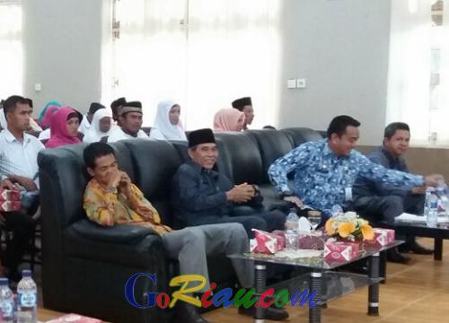 Husein Ikut Nikah Gratis di Duri Hari Ini, Tapi Malu Sebut Nama Istrinya Saat Ditanya