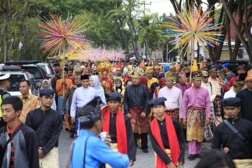 Karnaval Kebudayaan Provinsi Riau, Kabupaten Siak Tampilkan Tari Olang-olang
