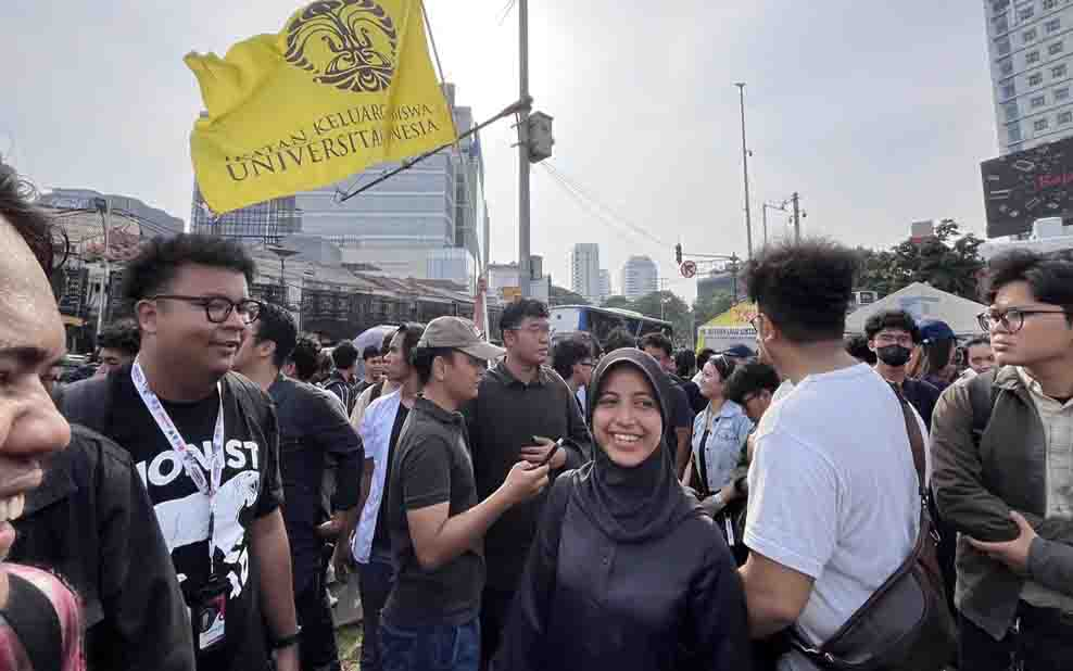 BEM UI Gelar Aksi di Tugu Tani, Desak Pemerintah Tetapkan Karhutla Bencana Nasional