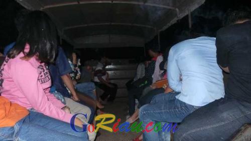 Razia Kos dan Wisma, BNN Pekanbaru Amankan 12 Orang Pengguna Narkoba