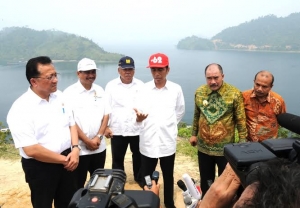 GoRiau Hasto Akui Persepsi Masyarakat Sumbar dan Aceh Terhadap Jokowi Belum Baik
