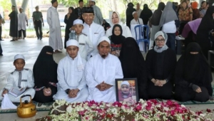 GoRiau Foto Anak dan Cucunya Bercadar Viral, Ini Penjelasan Lengkap Menkopolhukam Wiranto