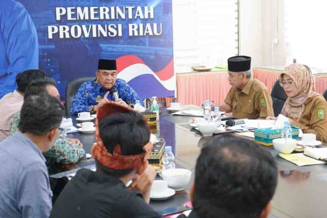 Diterima Gubernur Riau, Aliansi Masyarakat Adat Melayu Riau Bahas HGU PT SIR