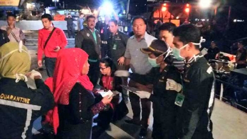 Bea Cukai Amankan 141 TKI dari Malaysia di Perairan Sinaboi Rohil, Salah Satunya Masih Bayi