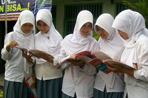Astaga, Sebagian Besar Sekolah di Bali Larang Siswi Berjilbab