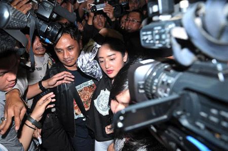 Sebulan di Penjara, Dewi Persik Mandi dengan Air Galon dan Lebih Ceria