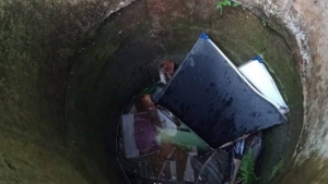 GoRiau Orang Misterius Obrak-abrik Isi Masjid di Banyumas, 50 Kitab Kuning dan Alquran Dibuang ke Sumur