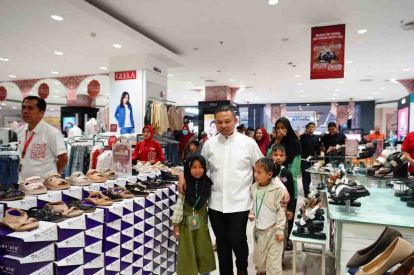 GoRiau PT Riau Petroleum Ajak 1.000 Anak Yatim Belanja Lebaran